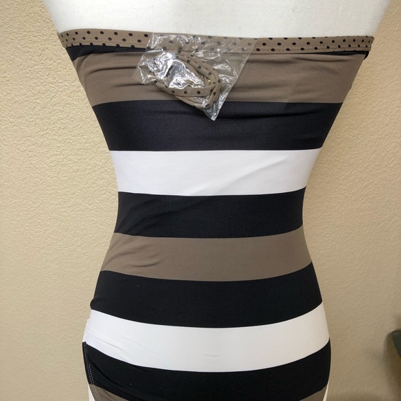 New Tommy Bahama One-piece Swimsuit - Picture 2 of 7